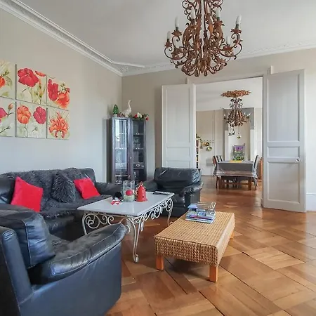 Le Jardin Des Lys Bed and Breakfast Gemmelaincourt