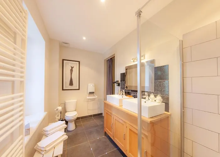 Le Jardin Des Lys Bed & Breakfast Gemmelaincourt